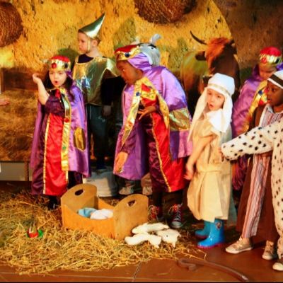 brown class nativity 2014 (21)